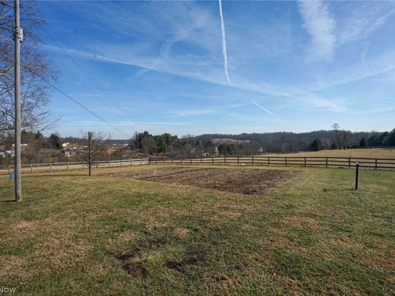 1325 County Line Rd, Hopewell, OH 43760 Photo 32