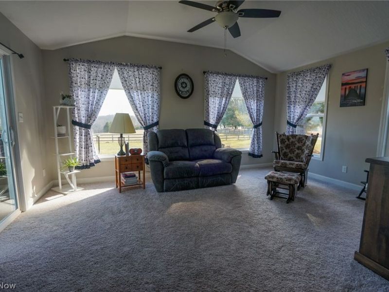 1325 County Line Rd, Hopewell, OH 43760 Photo 9