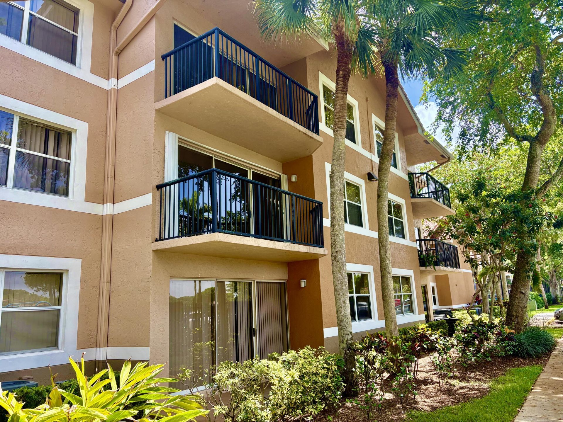 8781 Wiles Road, Unit 203, Coral Springs, FL 33067 Photo