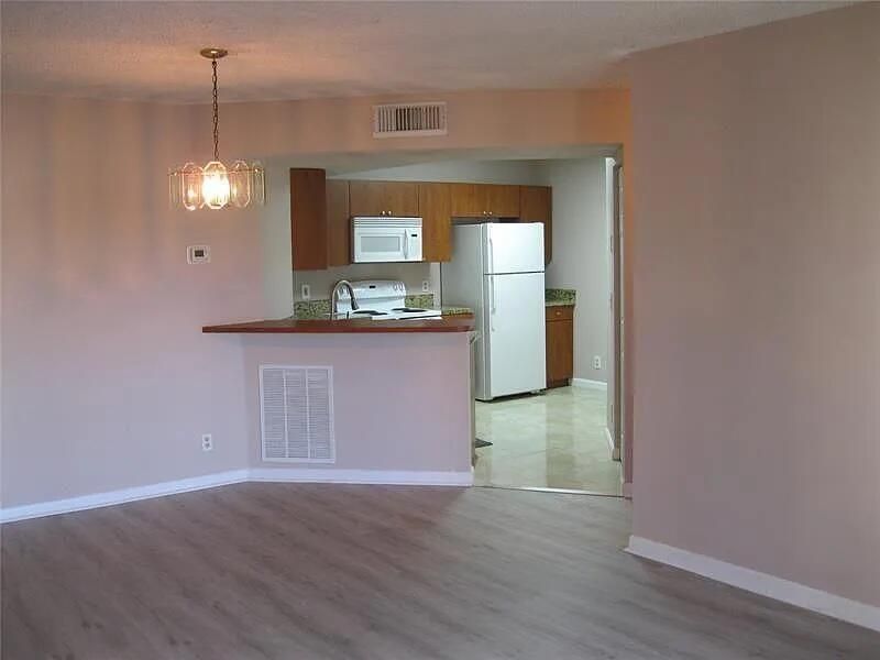8781 Wiles Road, Unit 203, Coral Springs, FL 33067 Photo