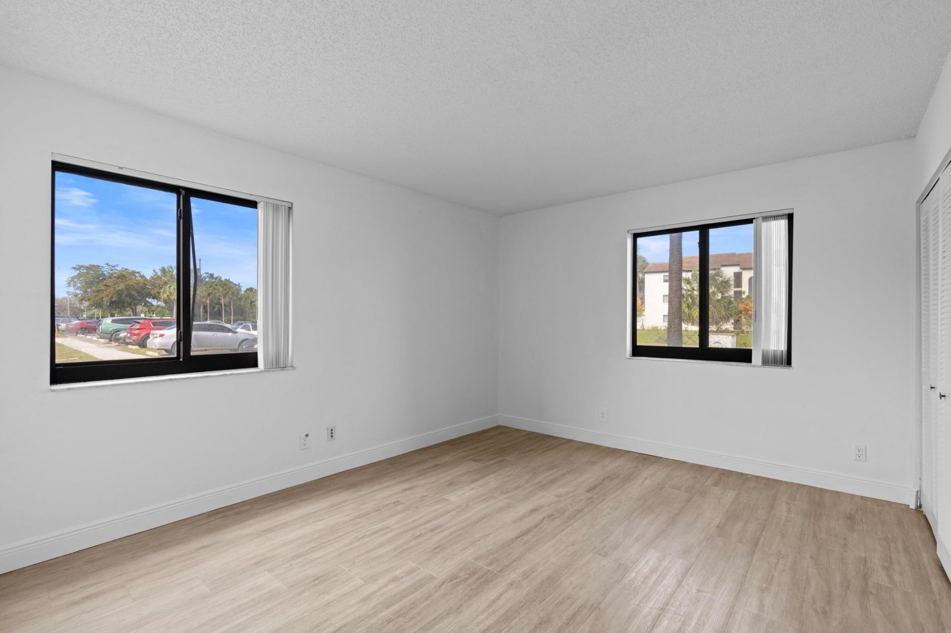 3710 N Pine Island Road, Unit 114, Sunrise, FL 33351 Photo