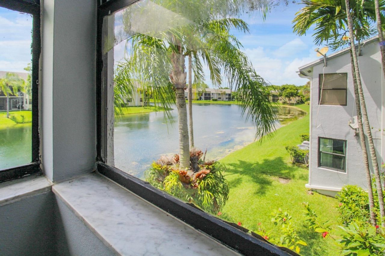 960 N Franklin Avenue, Unit 960d, Homestead, FL 33034 Photo