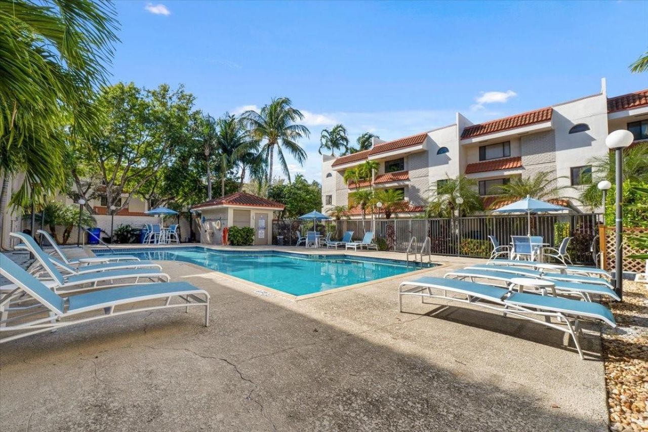 1401 NE 9th Street, Unit 65, Fort Lauderdale, FL 33304 Photo