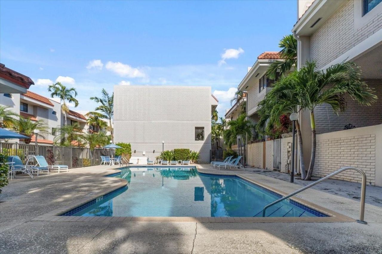 1401 NE 9th Street, Unit 65, Fort Lauderdale, FL 33304 Photo