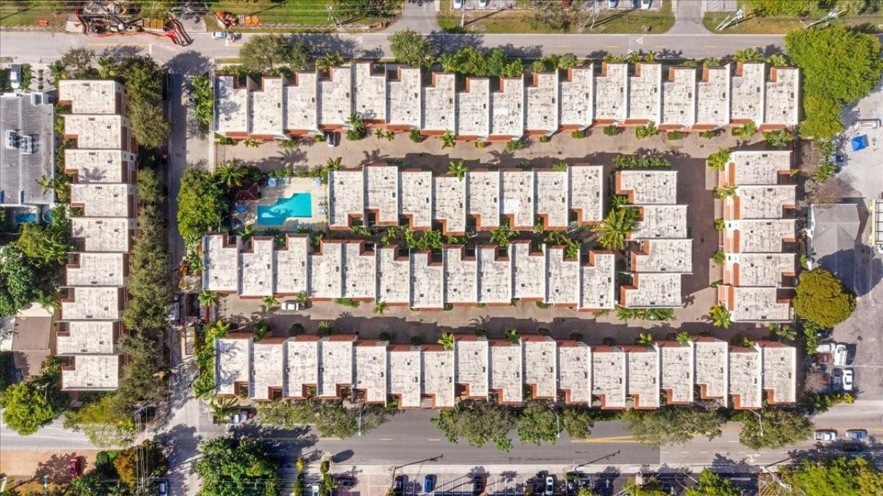 1401 NE 9th Street, Unit 65, Fort Lauderdale, FL 33304 Photo