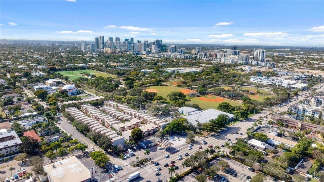 1401 NE 9th Street, Unit 65, Fort Lauderdale, FL 33304 Photo