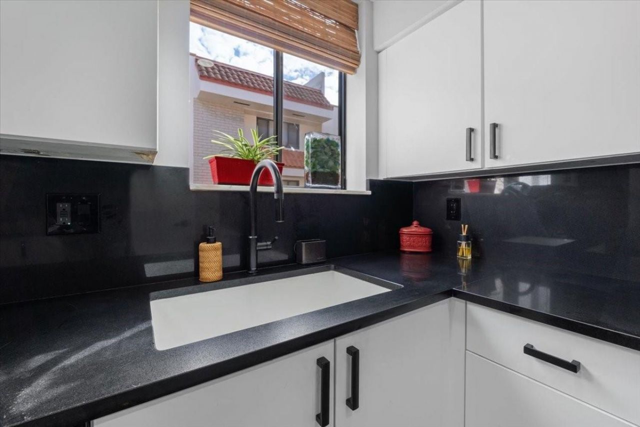 1401 NE 9th Street, Unit 65, Fort Lauderdale, FL 33304 Photo