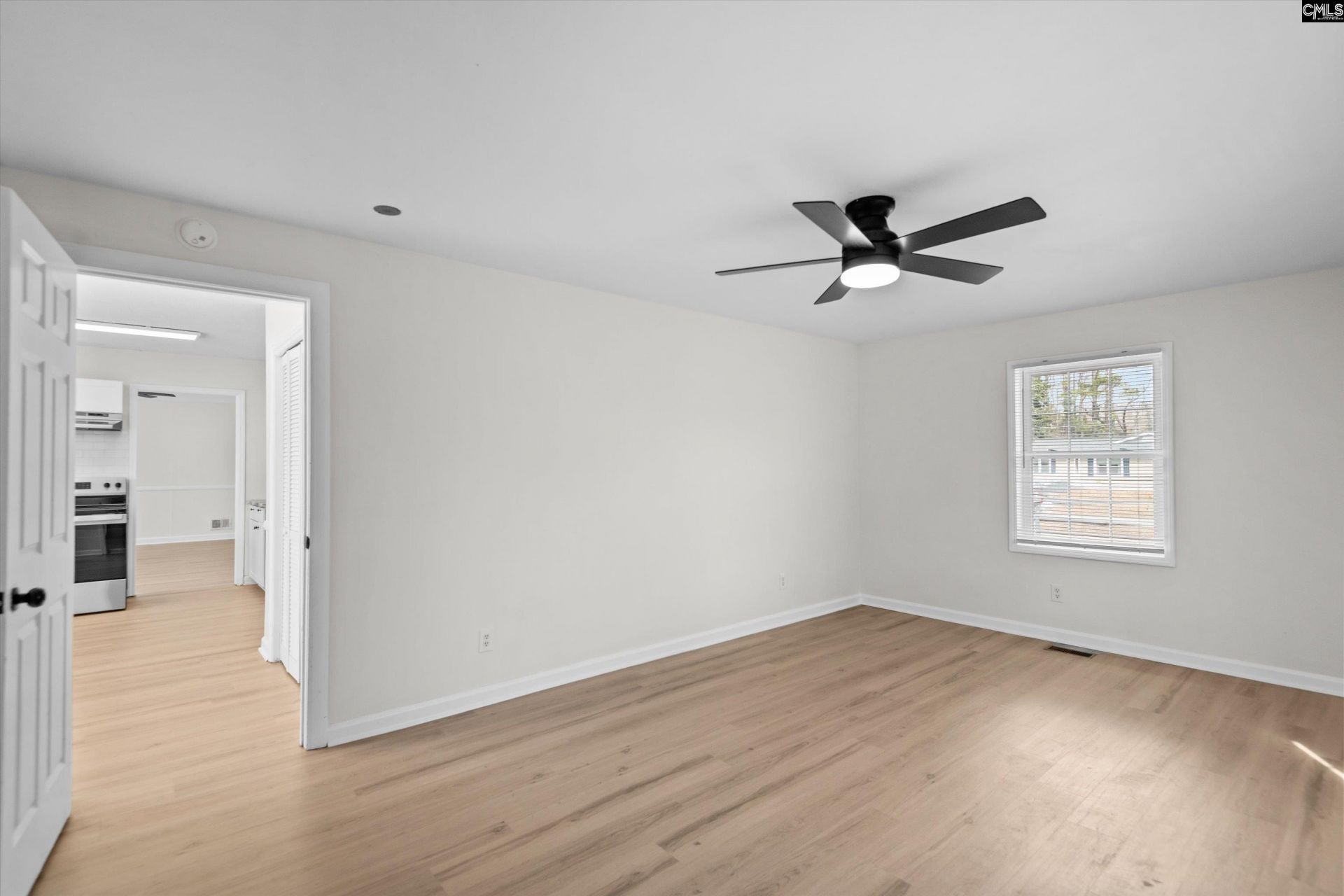 1127 Bayview Drive Photo 12