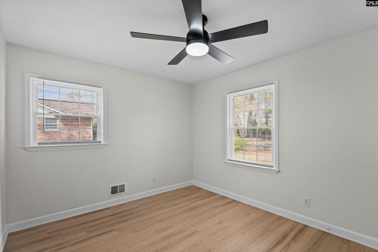 1127 Bayview Drive  Photo 28