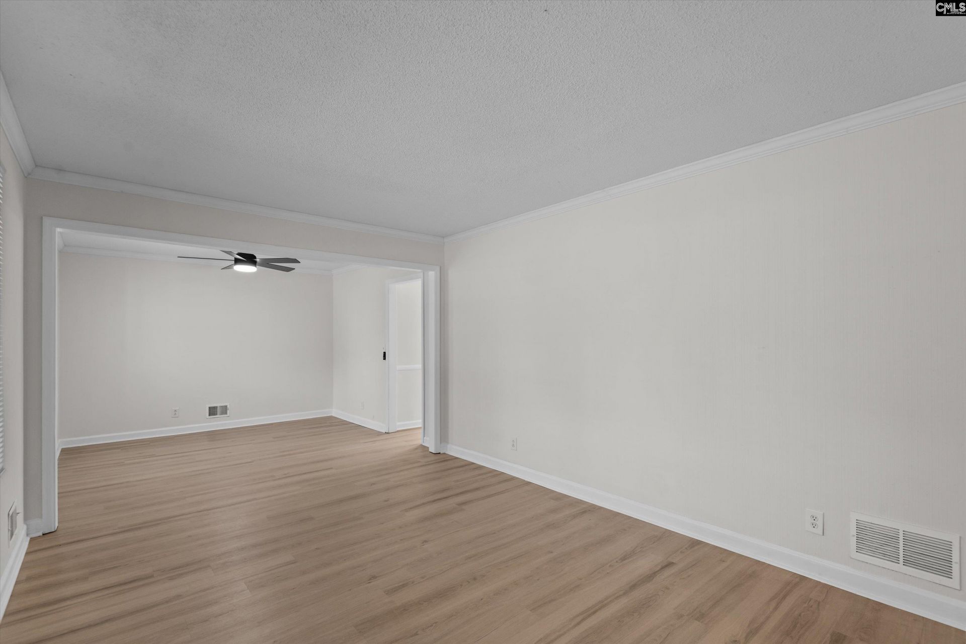 1127 Bayview Drive Photo 9