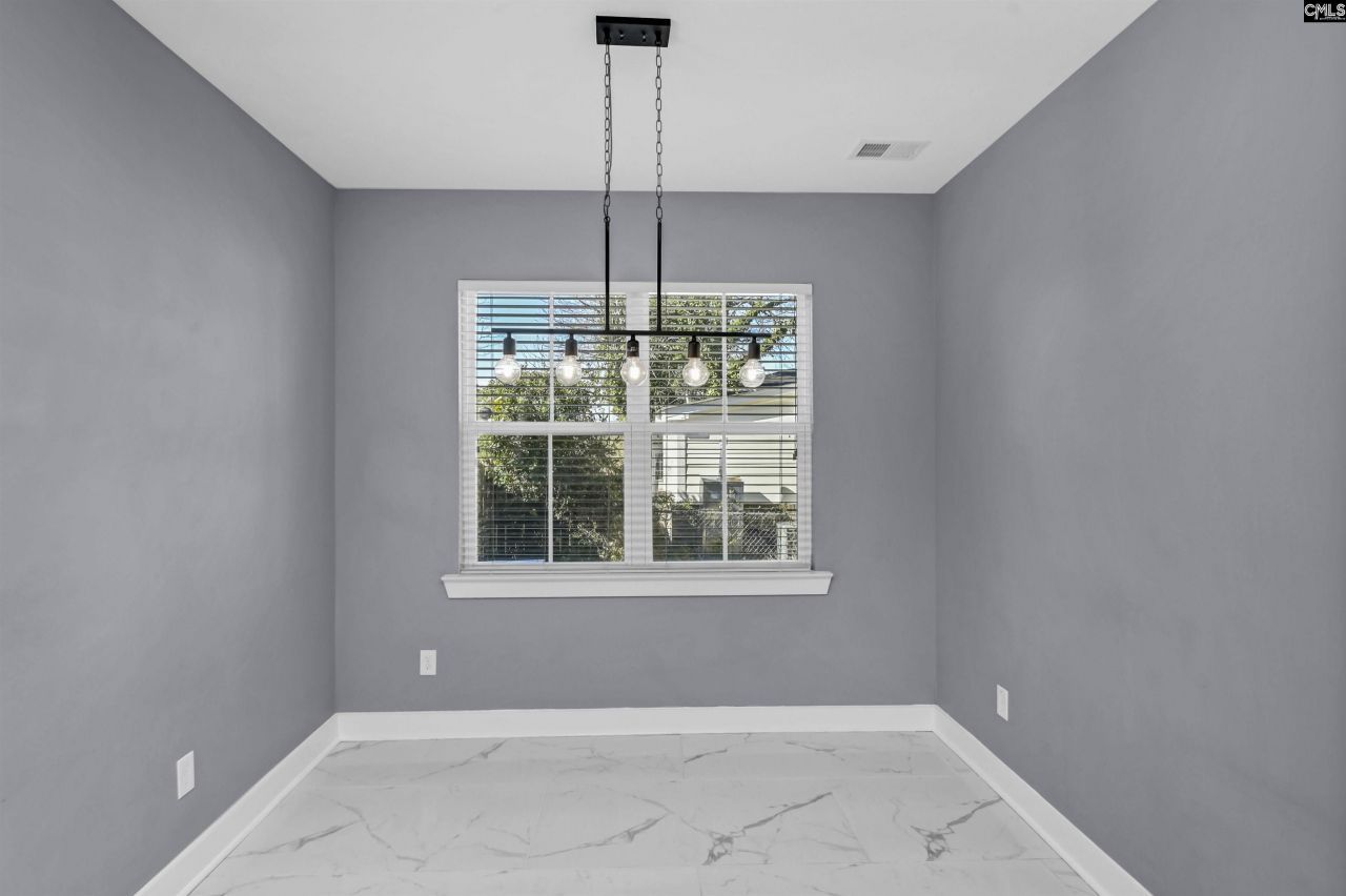 2532 Washington Street Photo 10