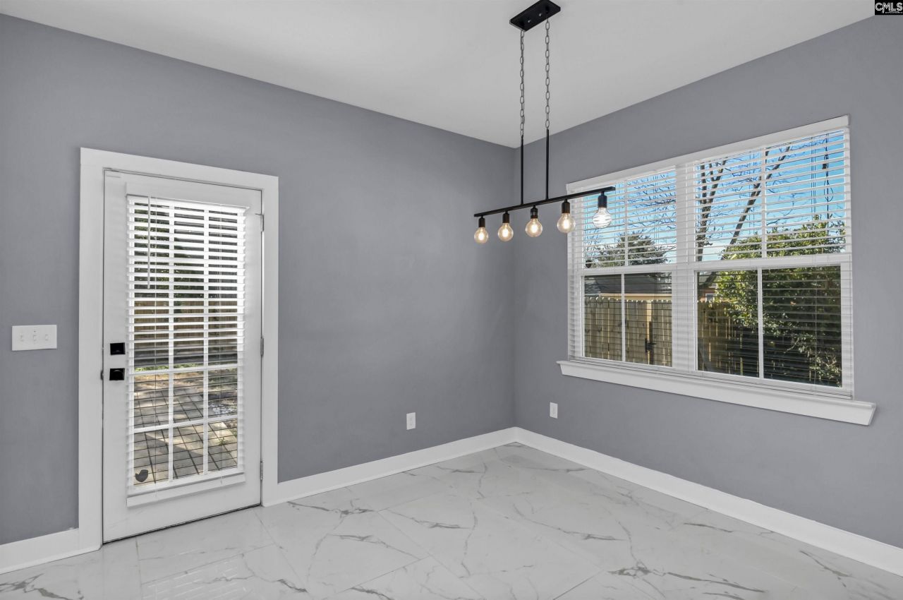 2532 Washington Street Photo 17