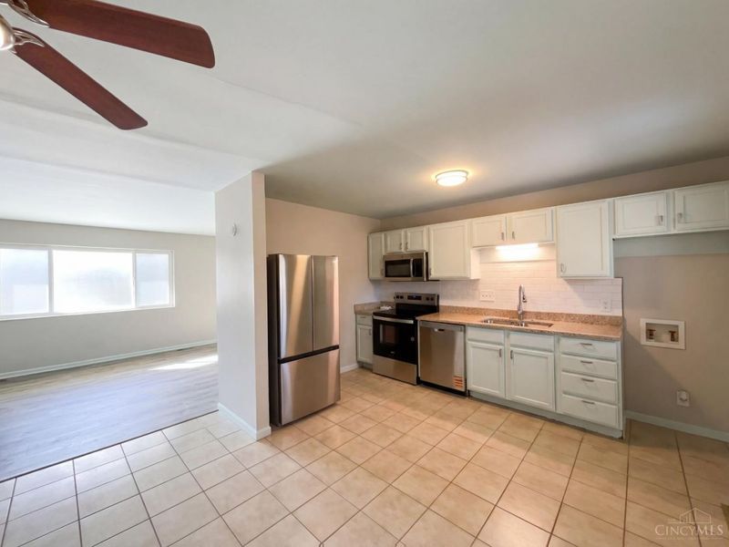 8724 Neptune Drive, Springfield Twp., OH 45231 Photo 11