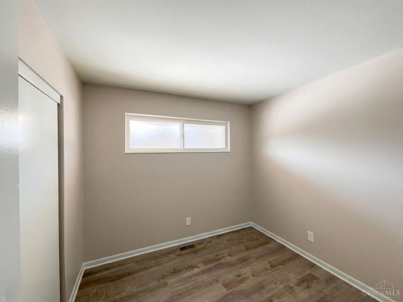 8724 Neptune Drive, Springfield Twp., OH 45231 Photo 14