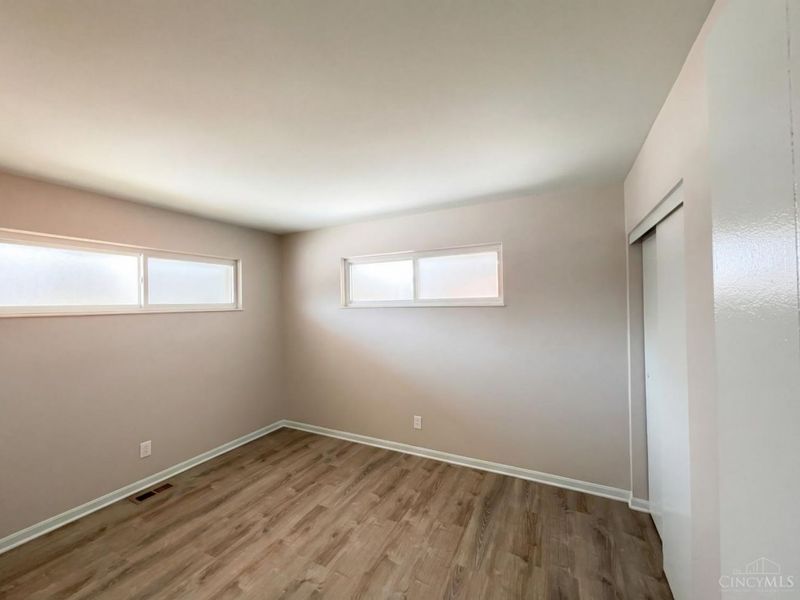 8724 Neptune Drive, Springfield Twp., OH 45231 Photo 16