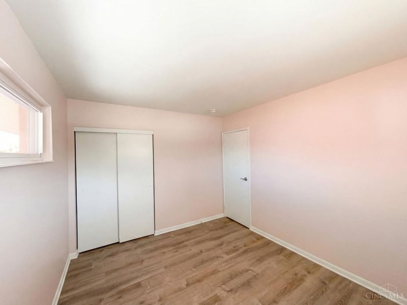 8724 Neptune Drive, Springfield Twp., OH 45231 Photo 17