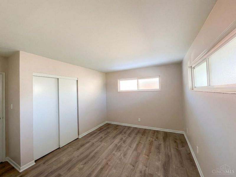 8724 Neptune Drive, Springfield Twp., OH 45231 Photo 4