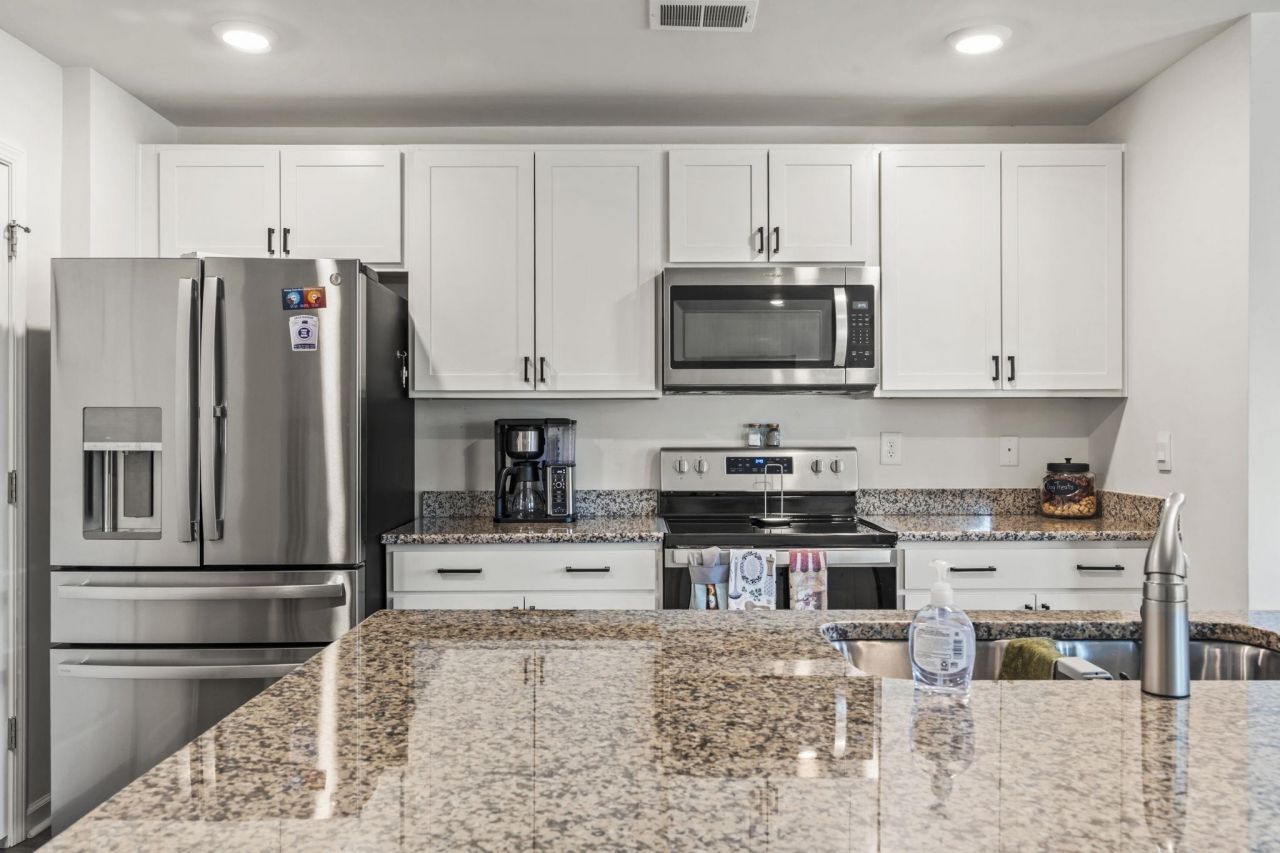 323 Woodcross Court Photo 11