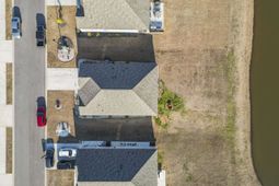 323 Woodcross Court photo 4