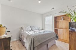 323 Woodcross Court photo 4