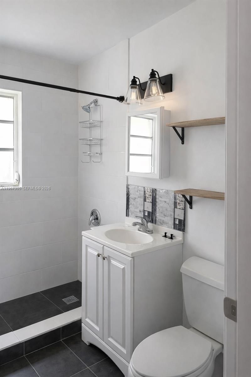 5800 SW 61st St, Miami, FL 33143 Photo