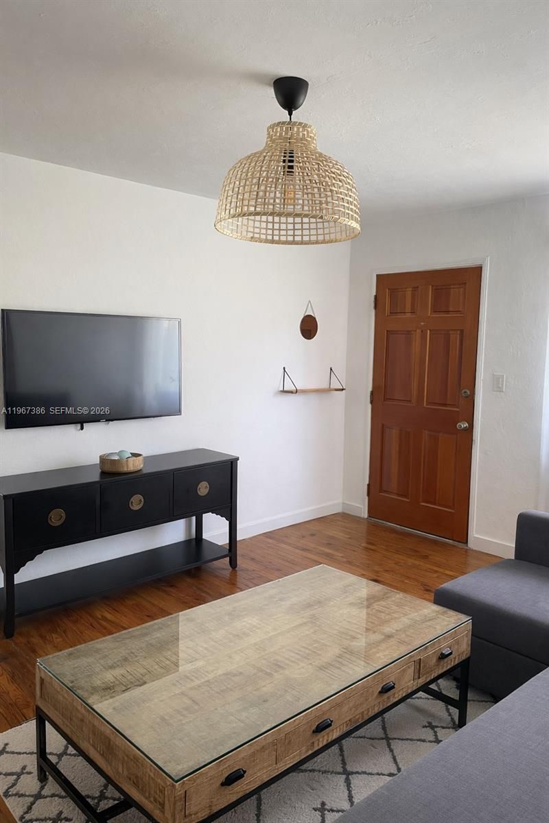 5800 SW 61st St, Miami, FL 33143 Photo