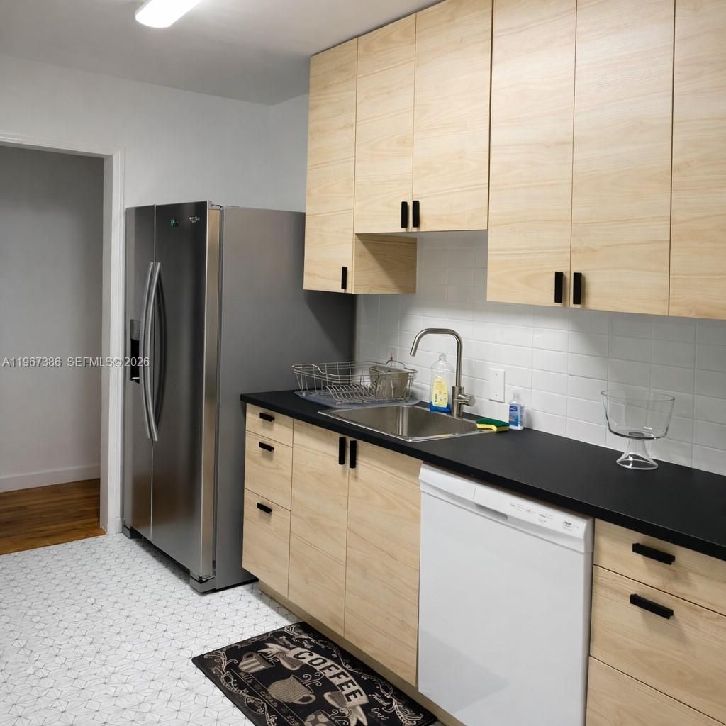 5800 SW 61st St, Miami, FL 33143 Photo