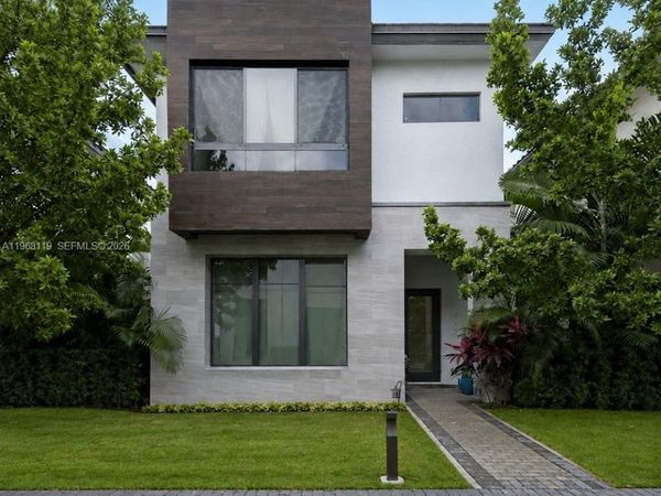 4454 NW 80th Ave, Doral, FL 33166