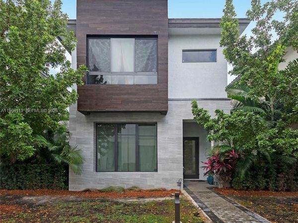 4454 NW 80th Ave, Doral, FL 33166