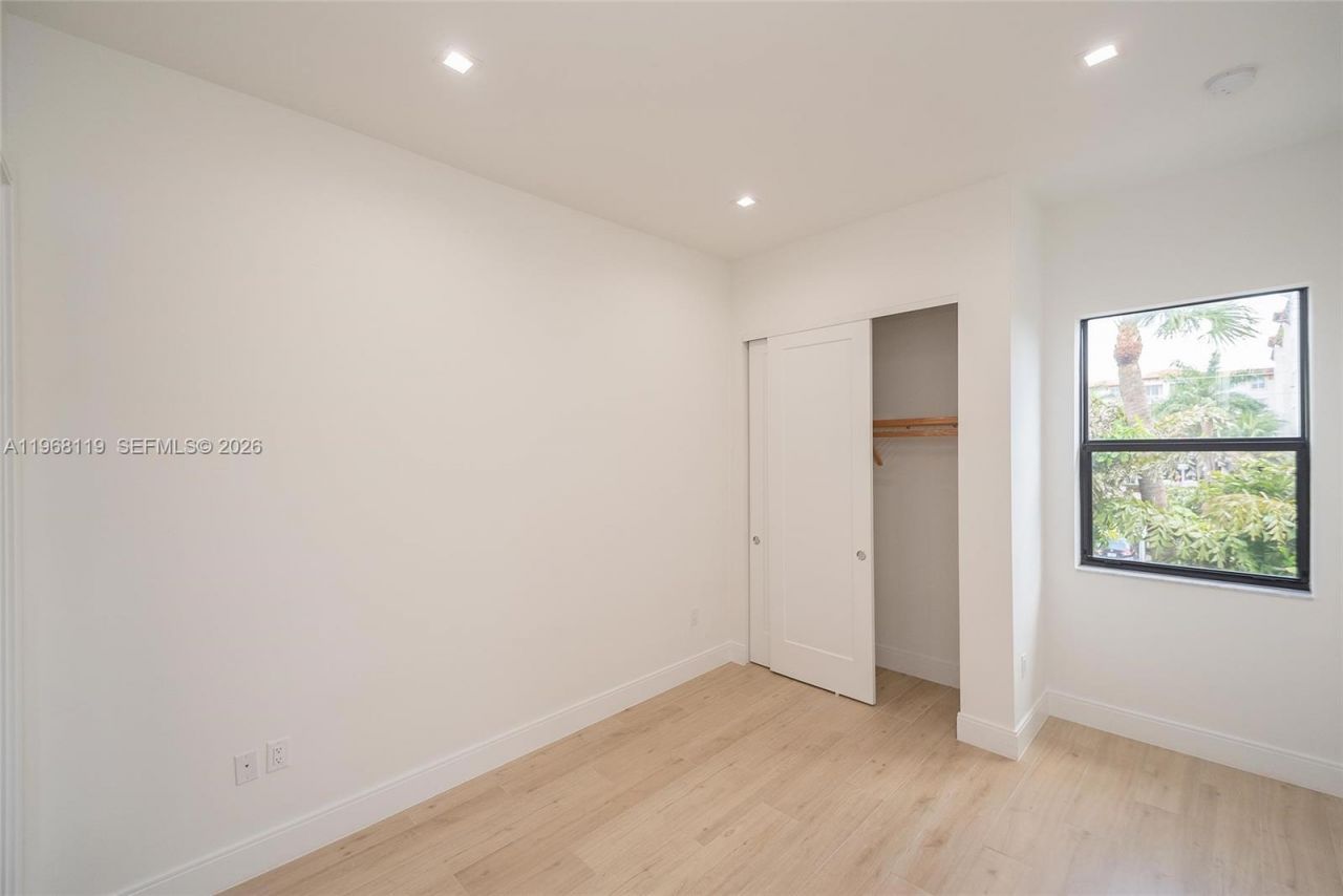 4454 NW 80th Ave, Doral, FL 33166 Photo