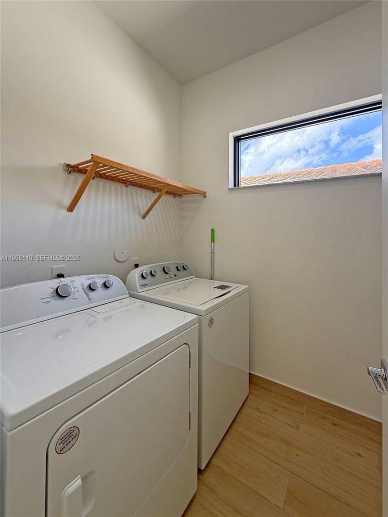 4454 NW 80th Ave, Doral, FL 33166 Photo