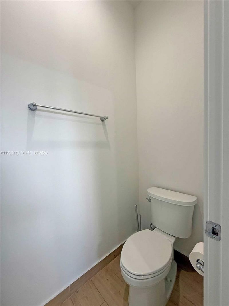 4454 NW 80th Ave, Doral, FL 33166 Photo