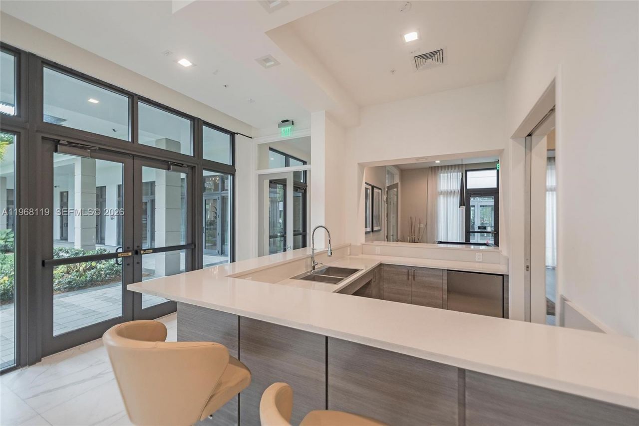 4454 NW 80th Ave, Doral, FL 33166 Photo