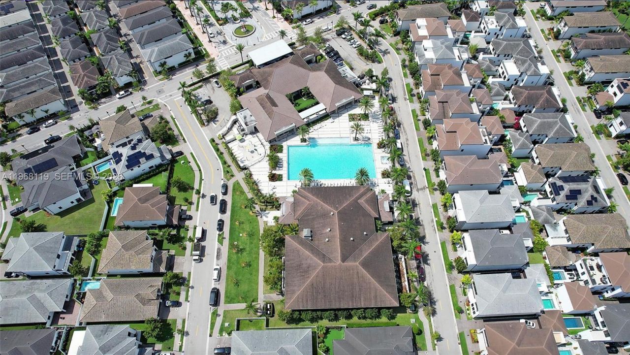 4454 NW 80th Ave, Doral, FL 33166 Photo