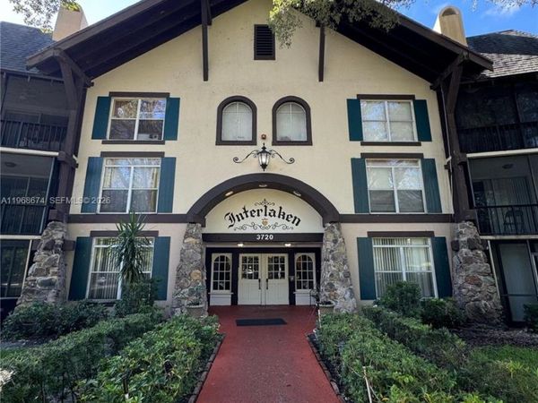 3720 Inverrary Dr, Unit 1N, Lauderhill, FL 33319