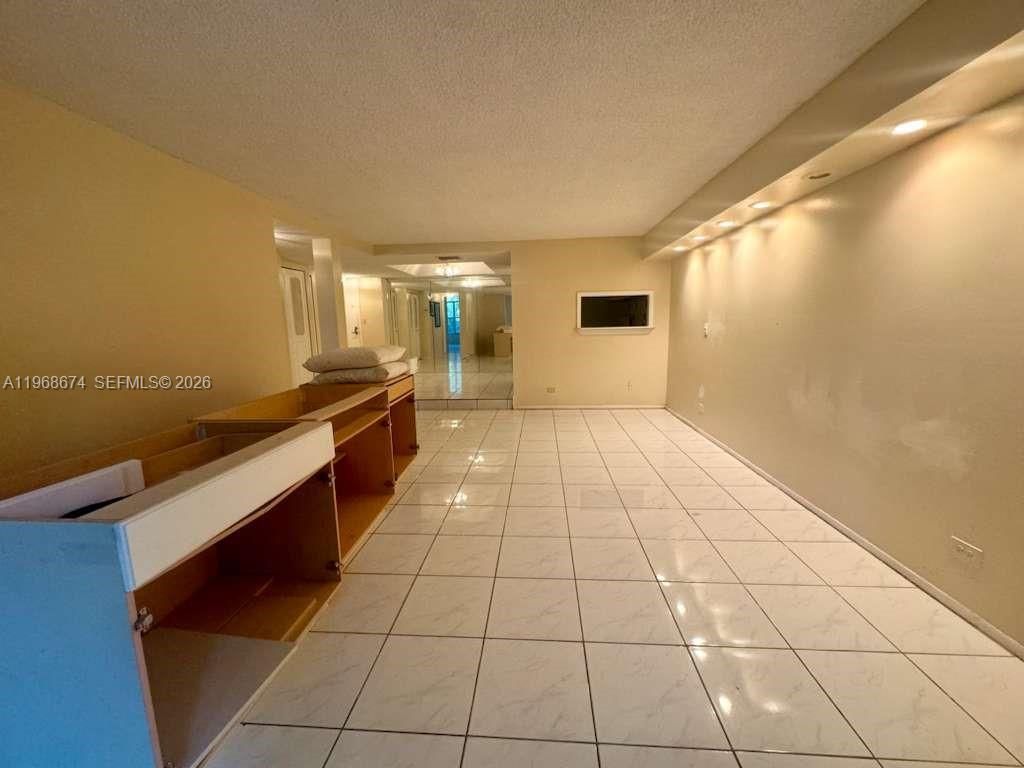 3720 Inverrary Dr, Unit 1N, Lauderhill, FL 33319 Photo