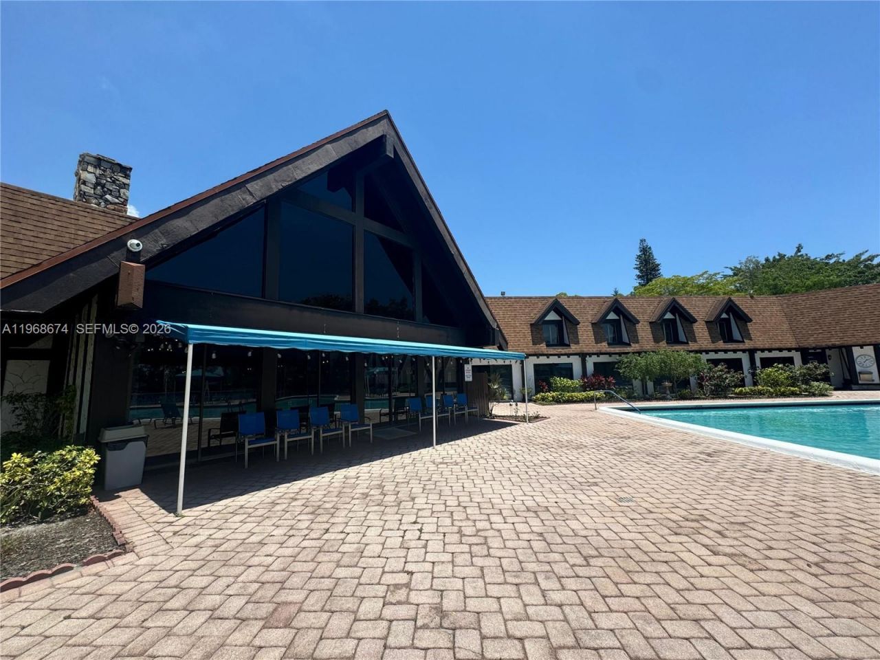 3720 Inverrary Dr, Unit 1N, Lauderhill, FL 33319 Photo