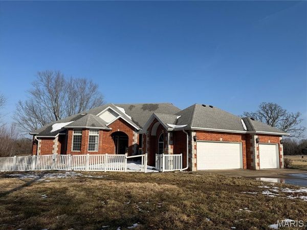 2356 State Road Ww, Conway, MO 65632