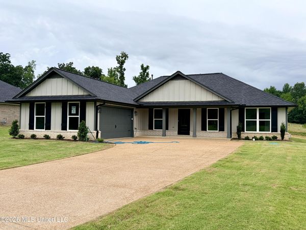 60 Farley Road, Byhalia, MS 38611