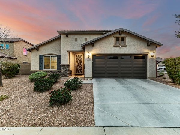 17525 W Oberlin Way, Surprise, AZ 85387