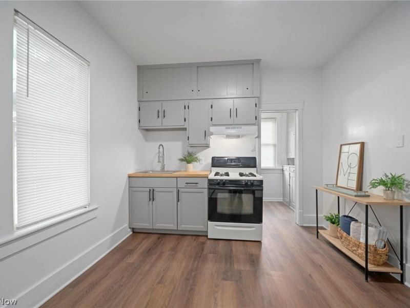 1122 Hoover Place NW, Canton, OH 44703 Photo 5