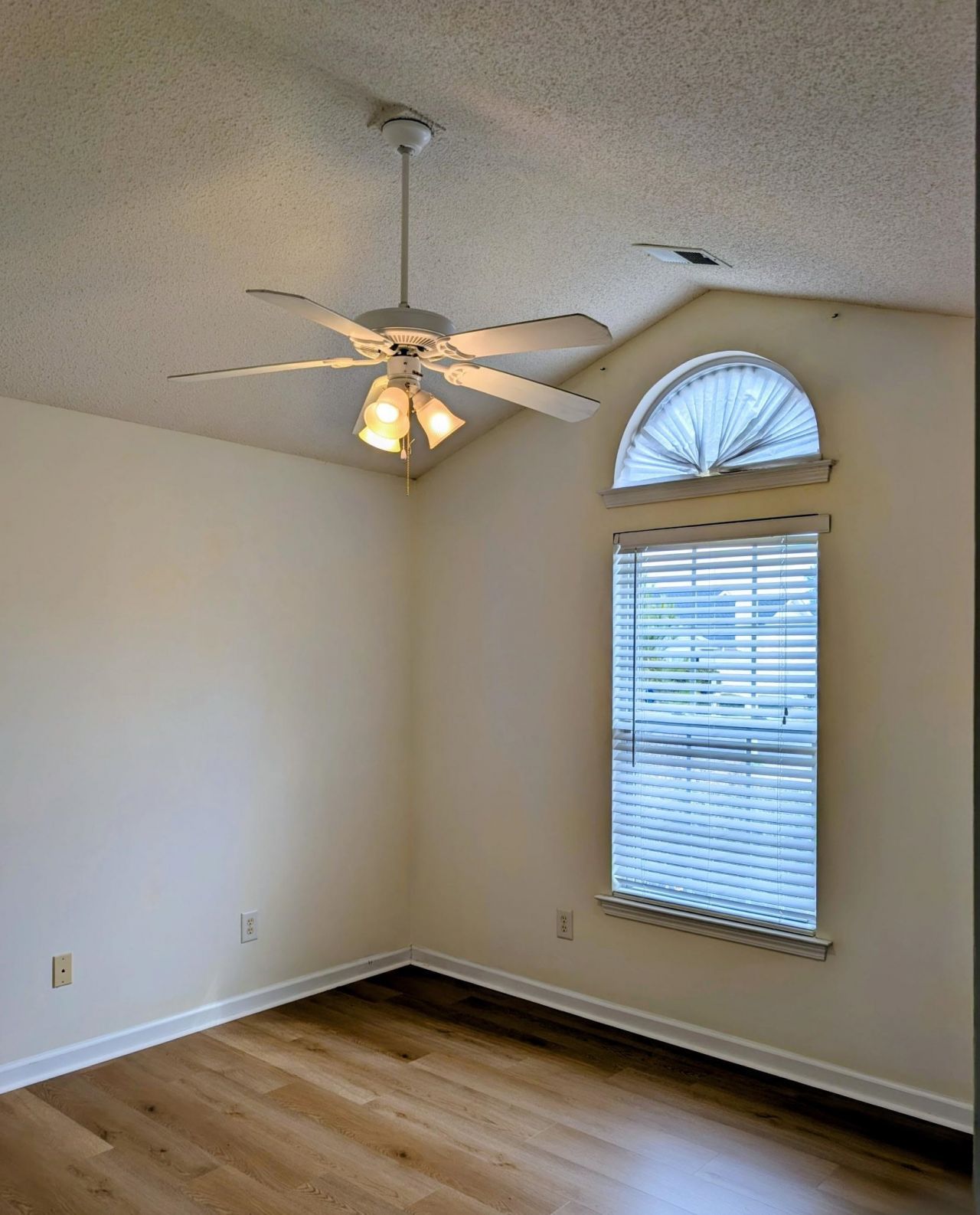 8268 Tartan Ln. Photo 21