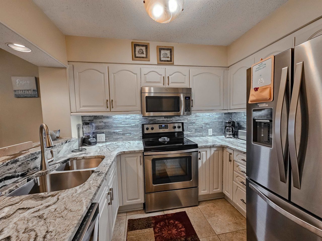 410 Melrose Pl.  Photo 13