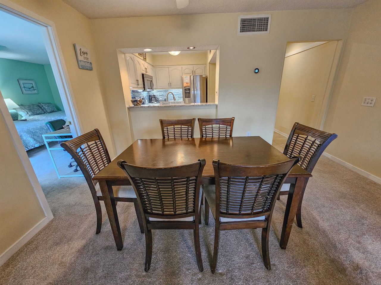 410 Melrose Pl.  Photo 18