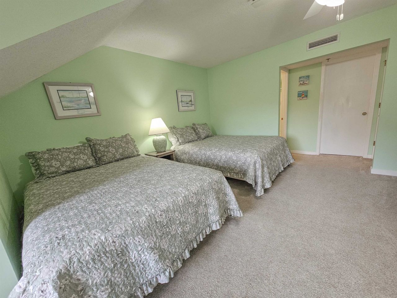 410 Melrose Pl.  Photo 23