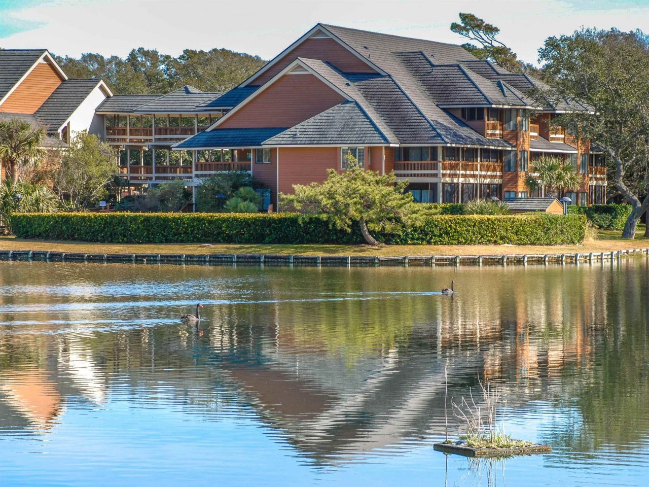 410 Melrose Pl.  Photo 42