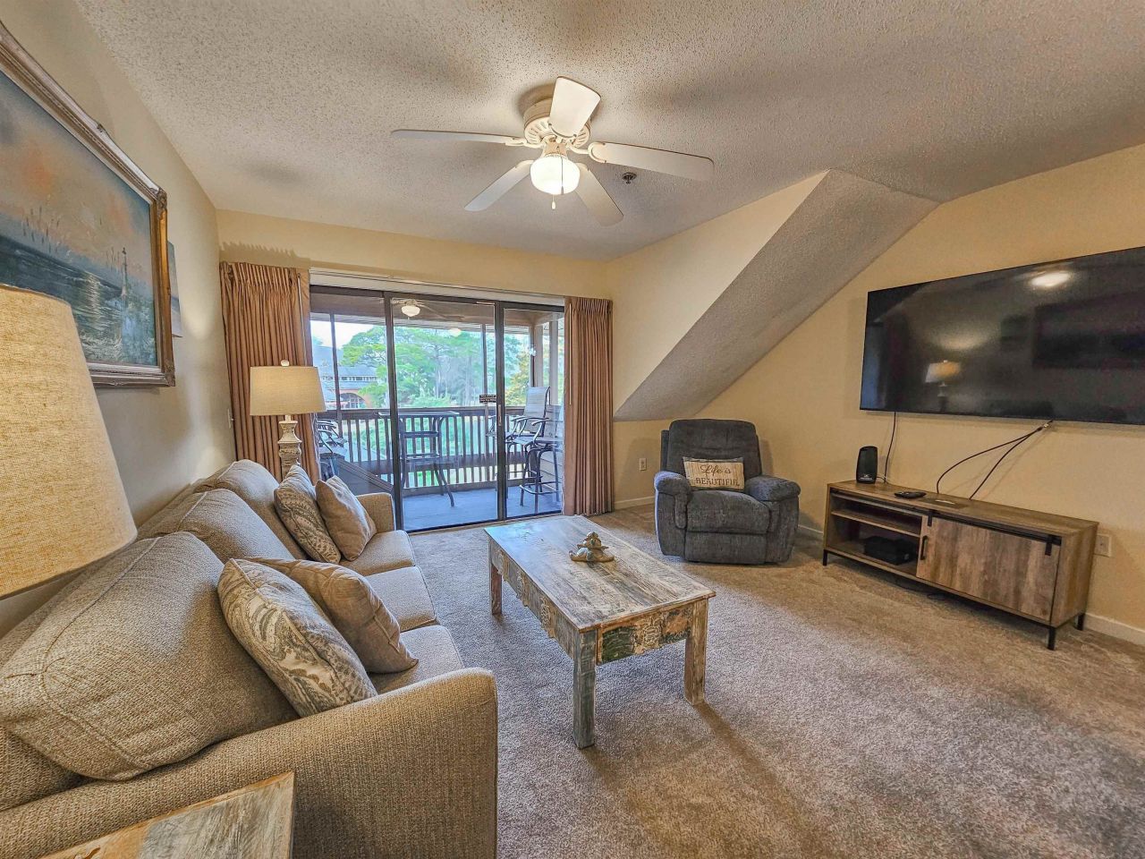 410 Melrose Pl.  Photo 8