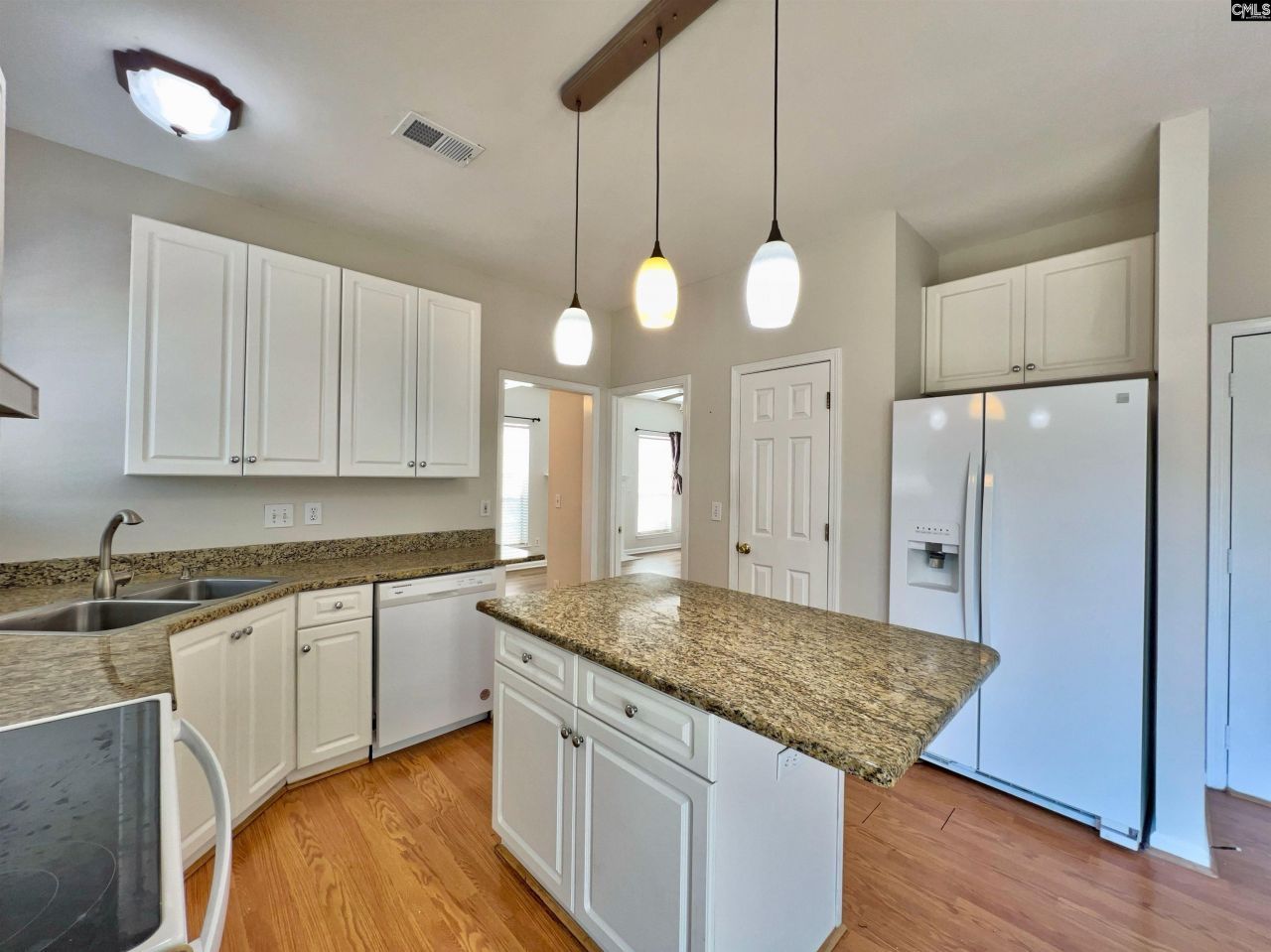 131 Glenbrooke Circle Photo 10