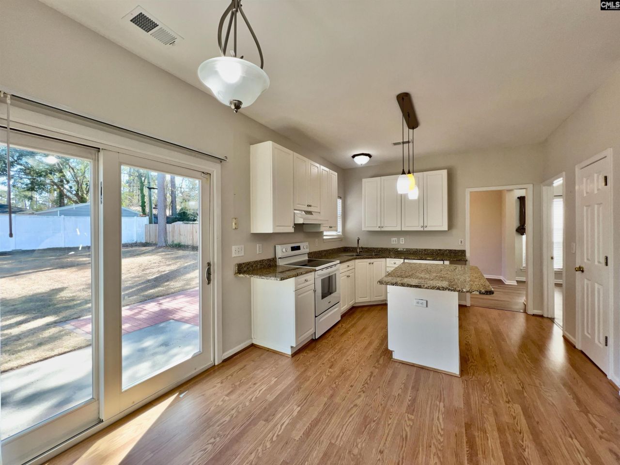 131 Glenbrooke Circle Photo 13