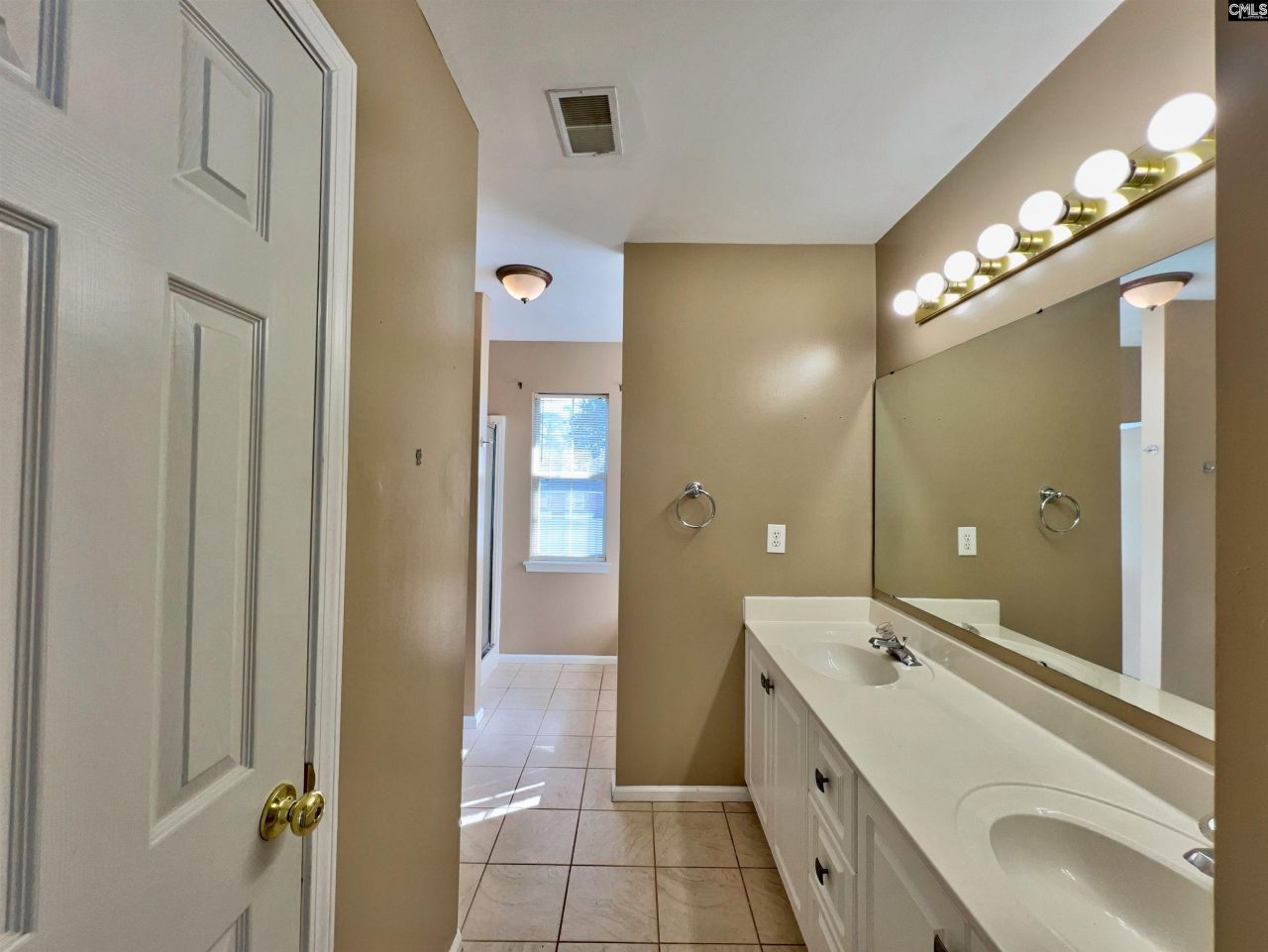 131 Glenbrooke Circle Photo 20